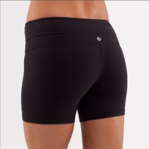 Lululemon Athletica Groove Black Shorts Size 8